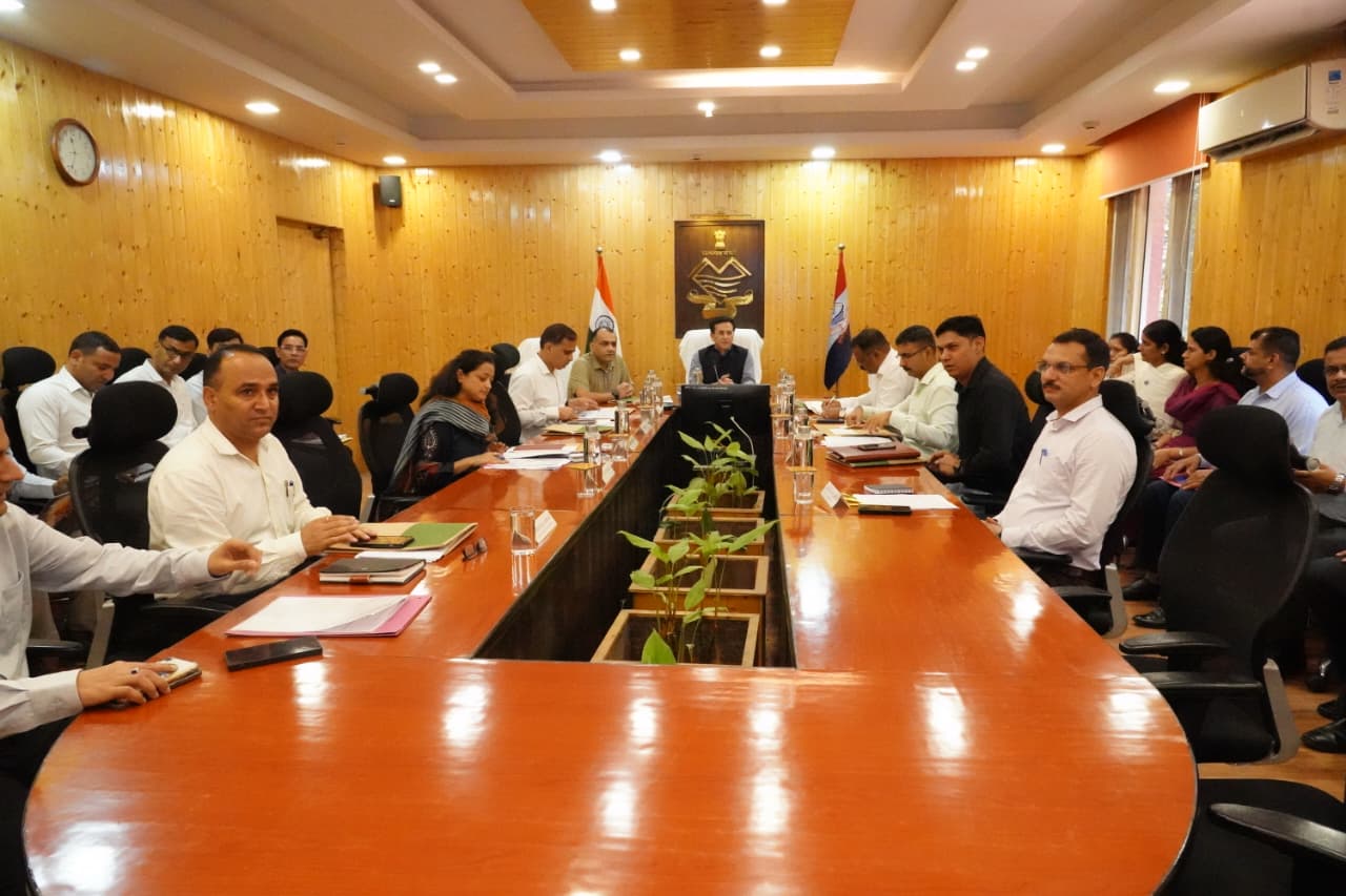 DGP Deepam Seth Reviews Intelligence and Security Arrangements, Directs Strengthening of Anti-Terror Measures and Social Media Monitoring